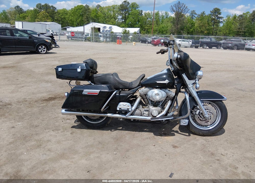 2000 HARLEY-DAVIDSON FLHT VIN: 1HD1DDV38YY644151