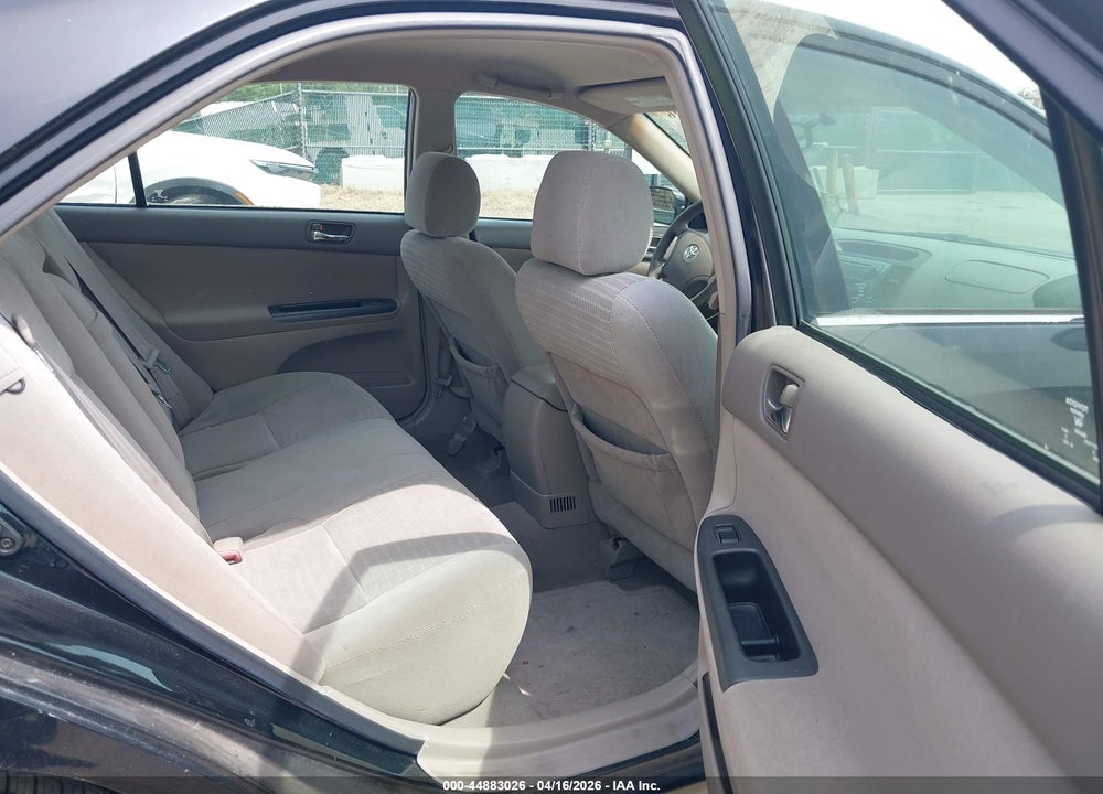 2005 TOYOTA CAMRY LE VIN: 4T1BE32KX5U588186