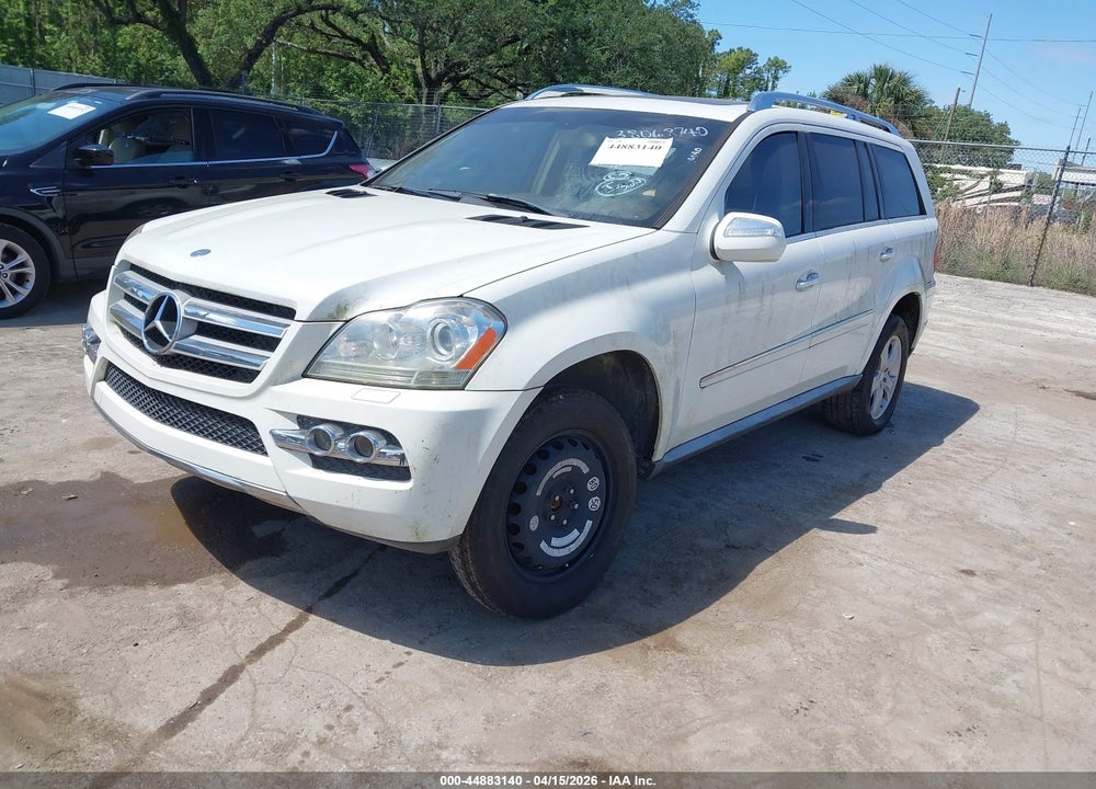 2010 MERCEDES-BENZ GL 450 4MATIC VIN: 4JGBF7BEXAA557580