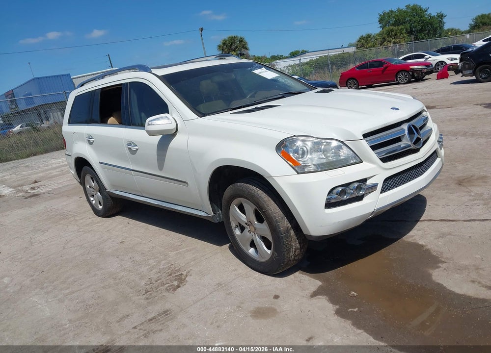 2010 MERCEDES-BENZ GL 450 4MATIC VIN: 4JGBF7BEXAA557580