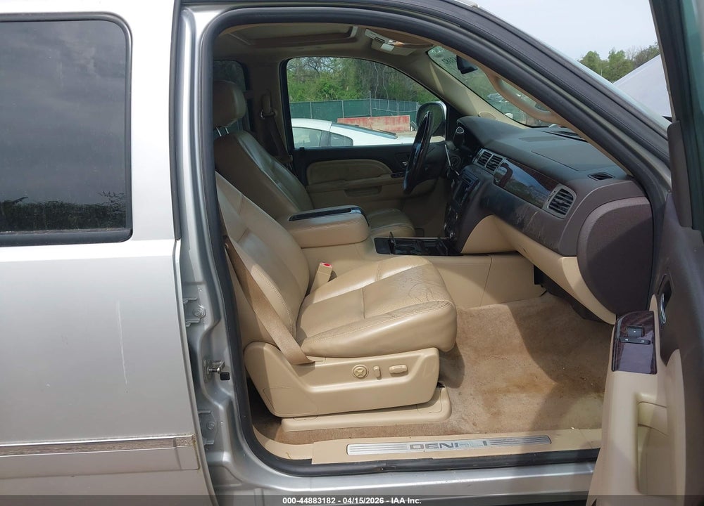 2010 GMC YUKON DENALI VIN: 1GKUKEEF4AR159627