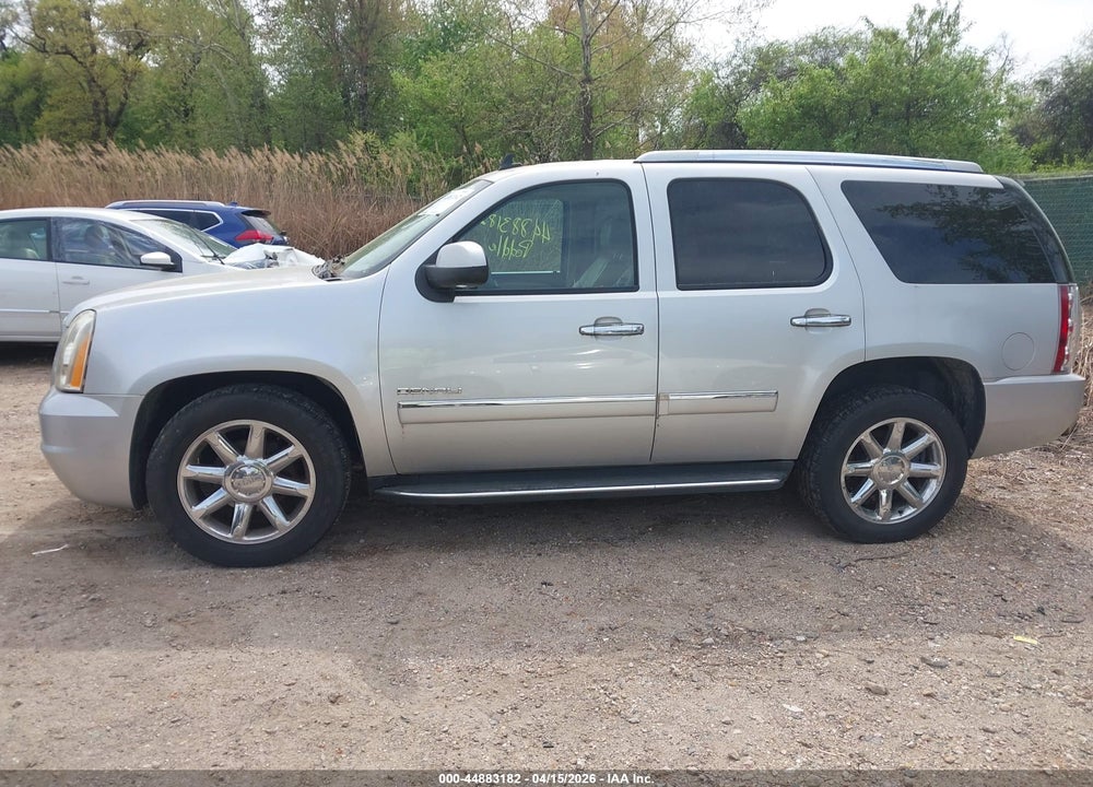 2010 GMC YUKON DENALI VIN: 1GKUKEEF4AR159627