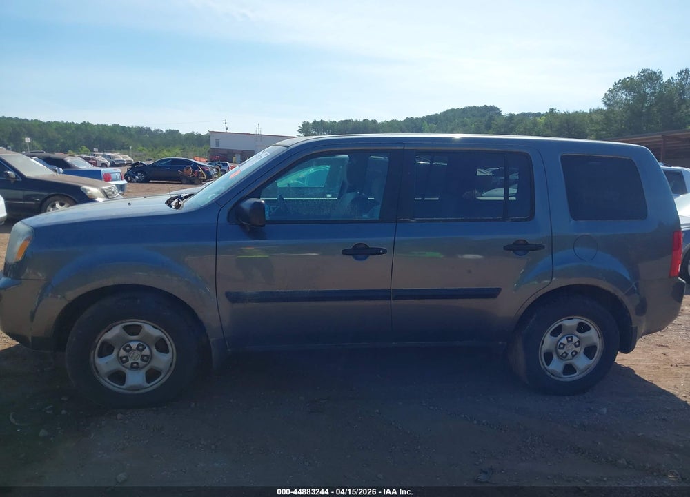 2010 HONDA PILOT LX VIN: 5FNYF3H25AB019350