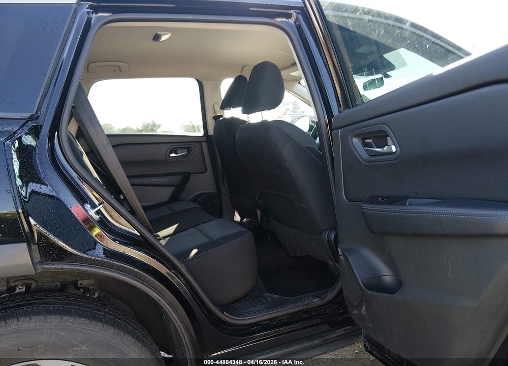 2025 NISSAN ROGUE SV FWD VIN: 5N1BT3BAXSC804083