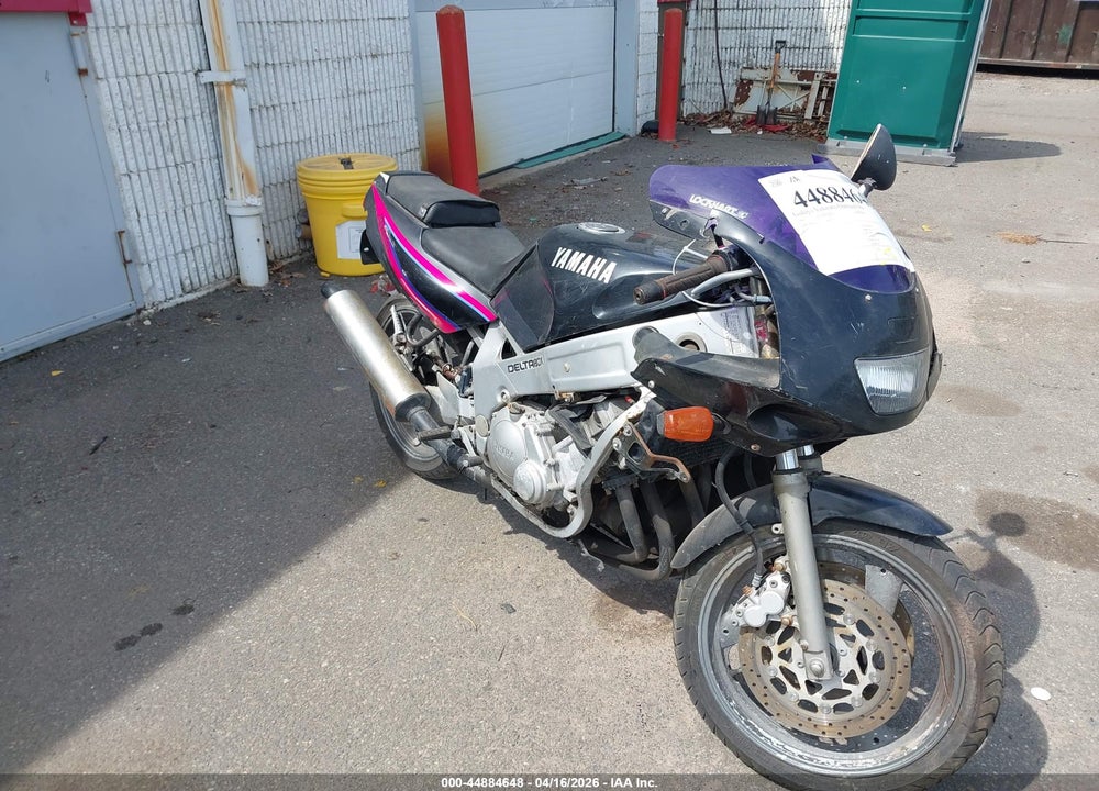 1991 YAMAHA FZR600 R VIN: JYA3HHE00MA034139