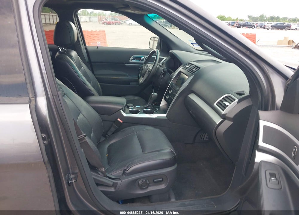 2011 FORD EXPLORER XLT VIN: 1FMHK8D83BGA13701