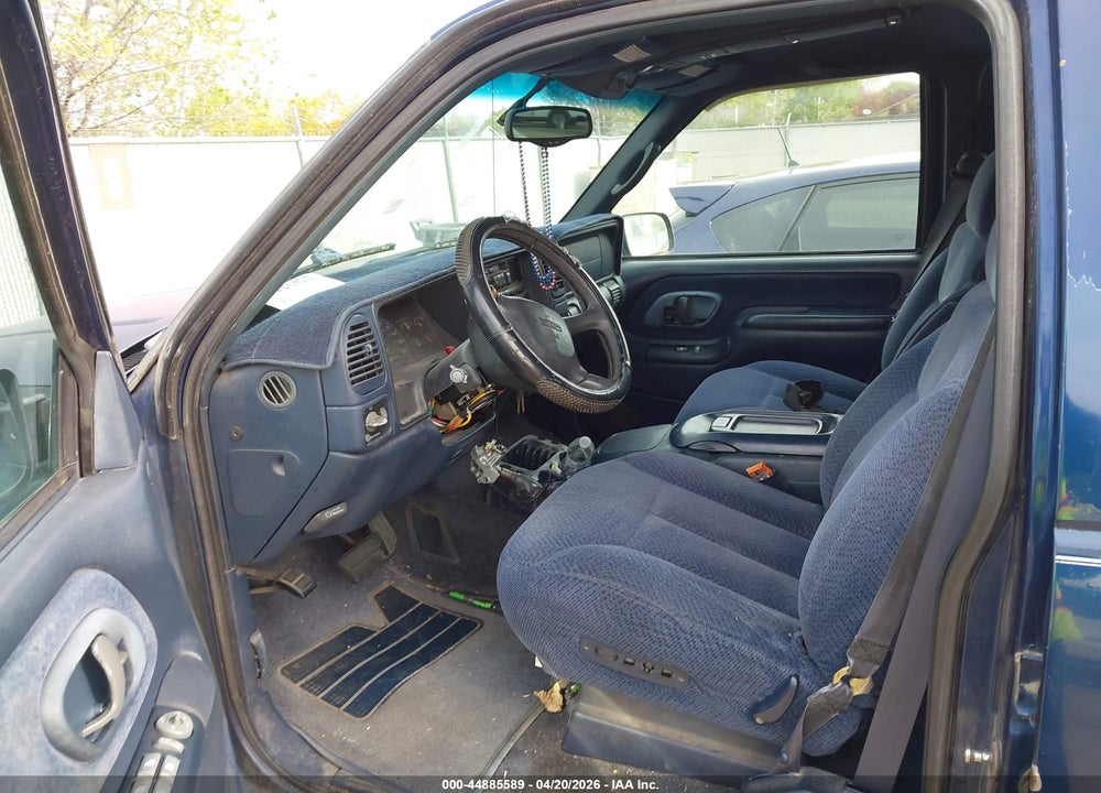 1999 GMC SUBURBAN 1500 SLT CMI VIN: 1GKFK16R4XJ774194
