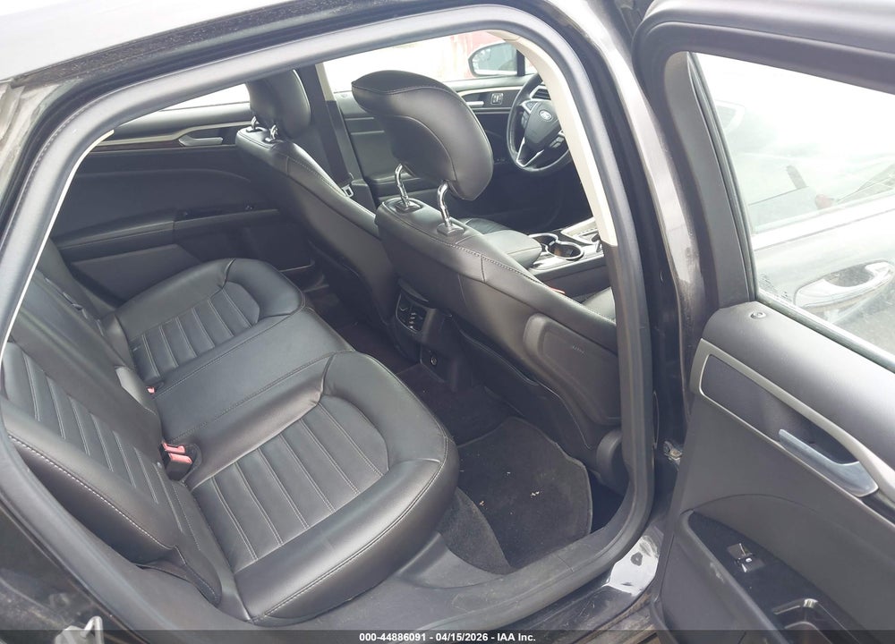 2013 FORD FUSION SE VIN: 3FA6P0HR2DR322031