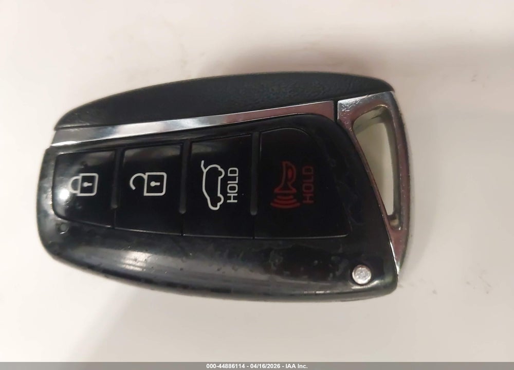 2017 HYUNDAI SANTA FE SPORT 2.4L VIN: 5XYZU3LB9HG429850