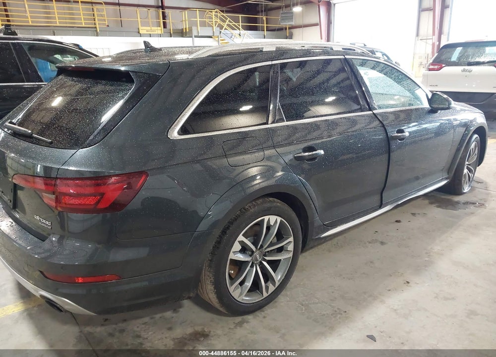 2017 AUDI Q7 3.0T PREMIUM VIN: WA1VAAF70HD053678