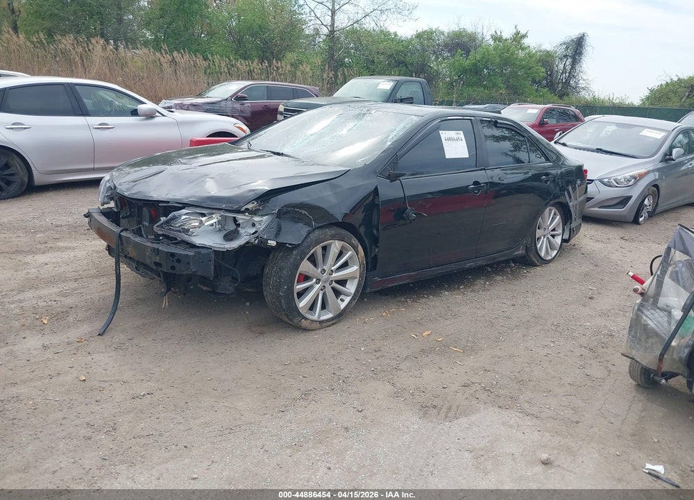 2014 TOYOTA CAMRY SE VIN: 4T1BF1FK1EU465582