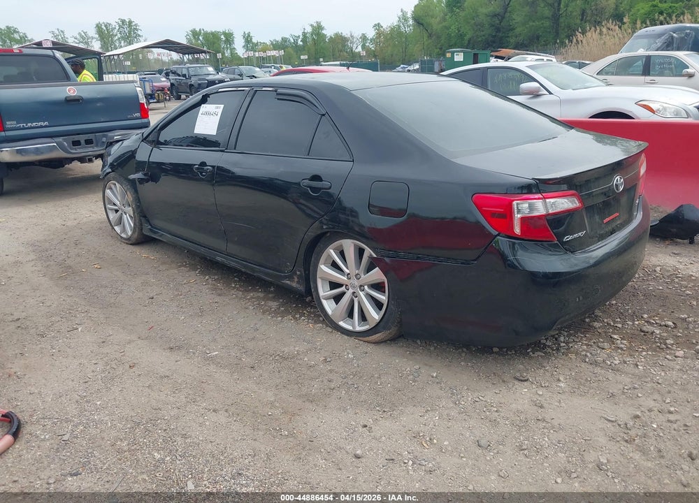 2014 TOYOTA CAMRY SE VIN: 4T1BF1FK1EU465582