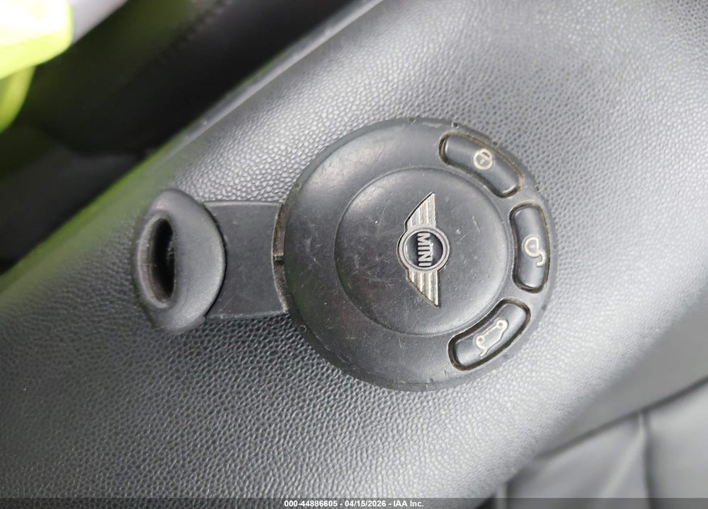 2013 MINI HARDTOP COOPER S VIN: WMWSV3C5XDT392795