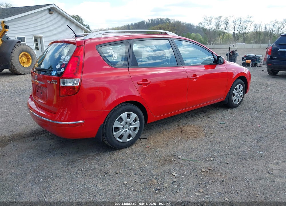 2011 HYUNDAI ELANTRA TOURING GLS VIN: KMHDC8AE2BU118074
