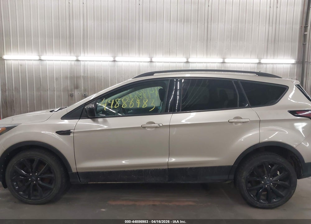 2017 FORD ESCAPE SE VIN: 1FMCU9GDXHUC48092
