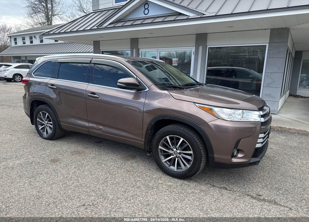 2018 TOYOTA HIGHLANDER VIN: 5TDJZRFH0JS905980