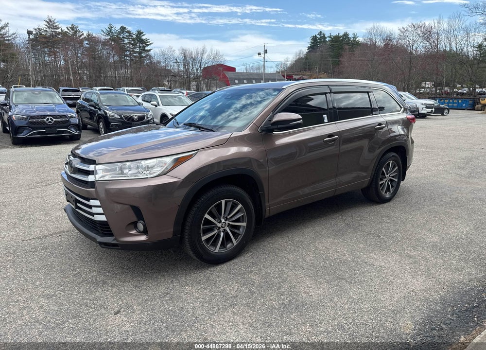2018 TOYOTA HIGHLANDER VIN: 5TDJZRFH0JS905980