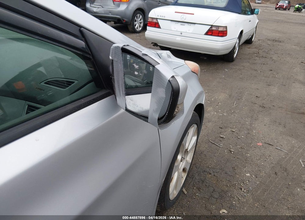 2012 HYUNDAI ELANTRA LIMITED (ULSAN PLANT) VIN: KMHDH4AE3CU252085