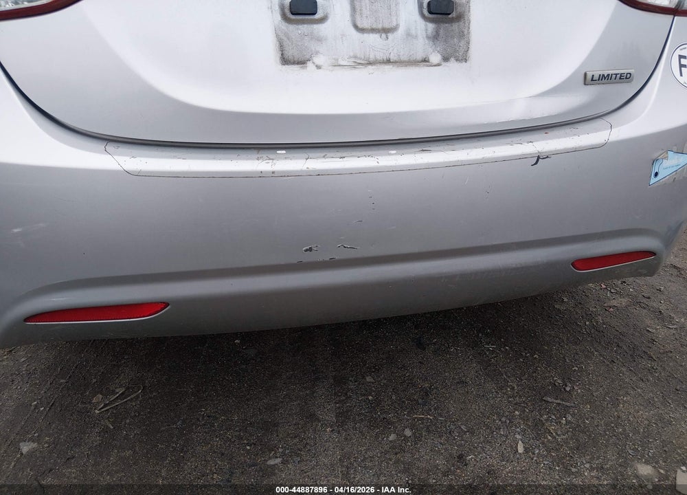 2012 HYUNDAI ELANTRA LIMITED (ULSAN PLANT) VIN: KMHDH4AE3CU252085