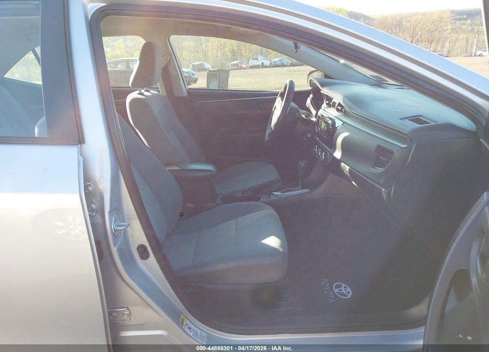 2015 TOYOTA COROLLA L VIN: 2T1BURHE5FC324304