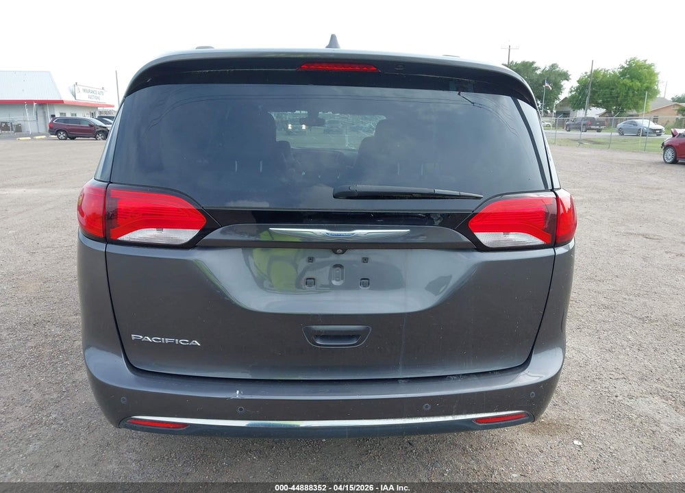 2017 CHRYSLER PACIFICA VIN: 2C4RC1EG4HR727248
