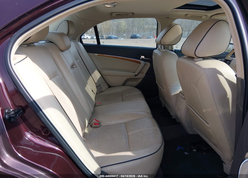2011 LINCOLN MKZ HYBRID VIN: 3LNDL2L3XBR761806