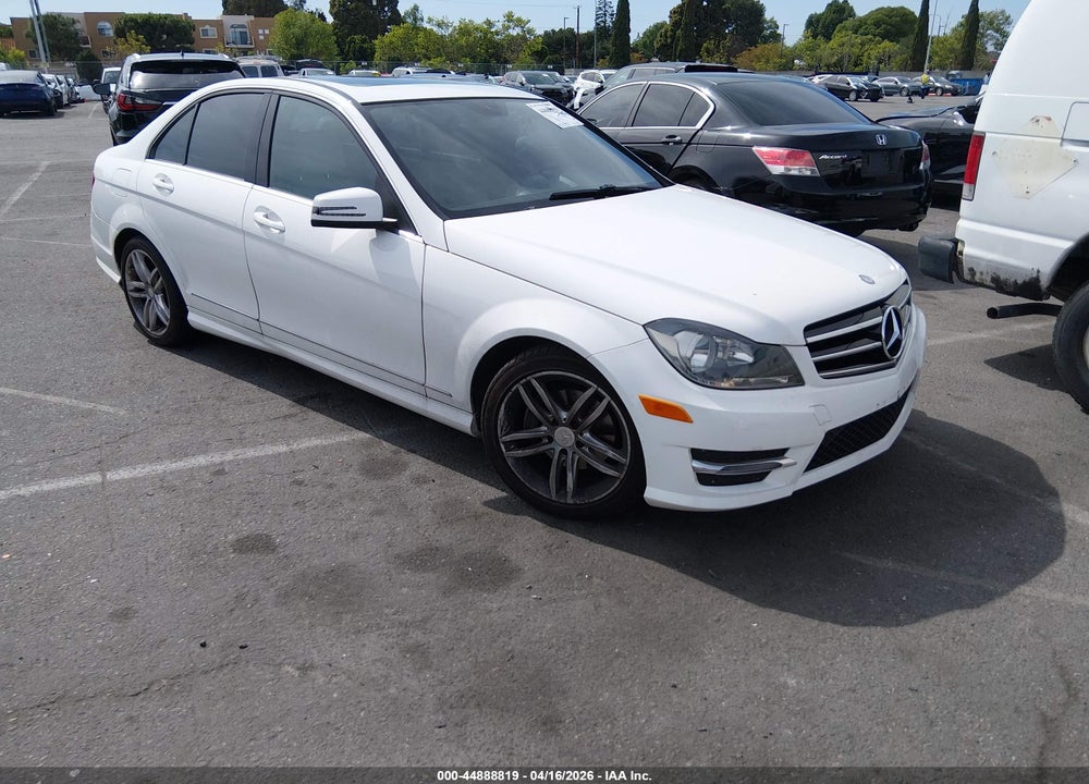 2014 MERCEDES-BENZ C 250 SPORT VIN: WDDGF4HB6EA900340