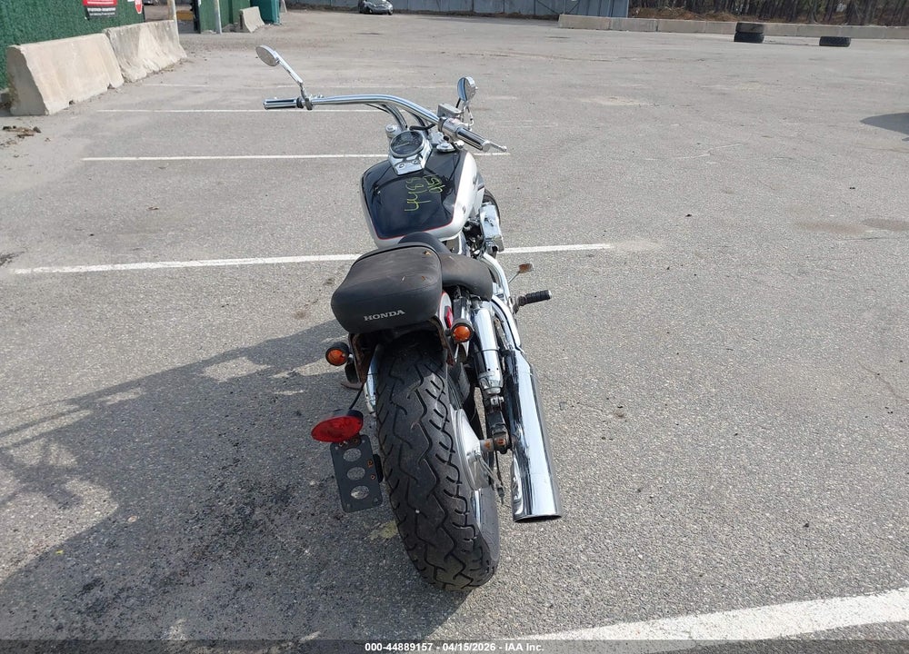 2004 HONDA VT750 CA VIN: JH2RC50444M000037