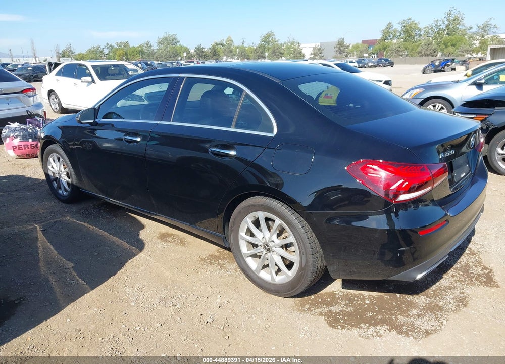2019 MERCEDES-BENZ A 220 VIN: WDD3G4EB7KW028264