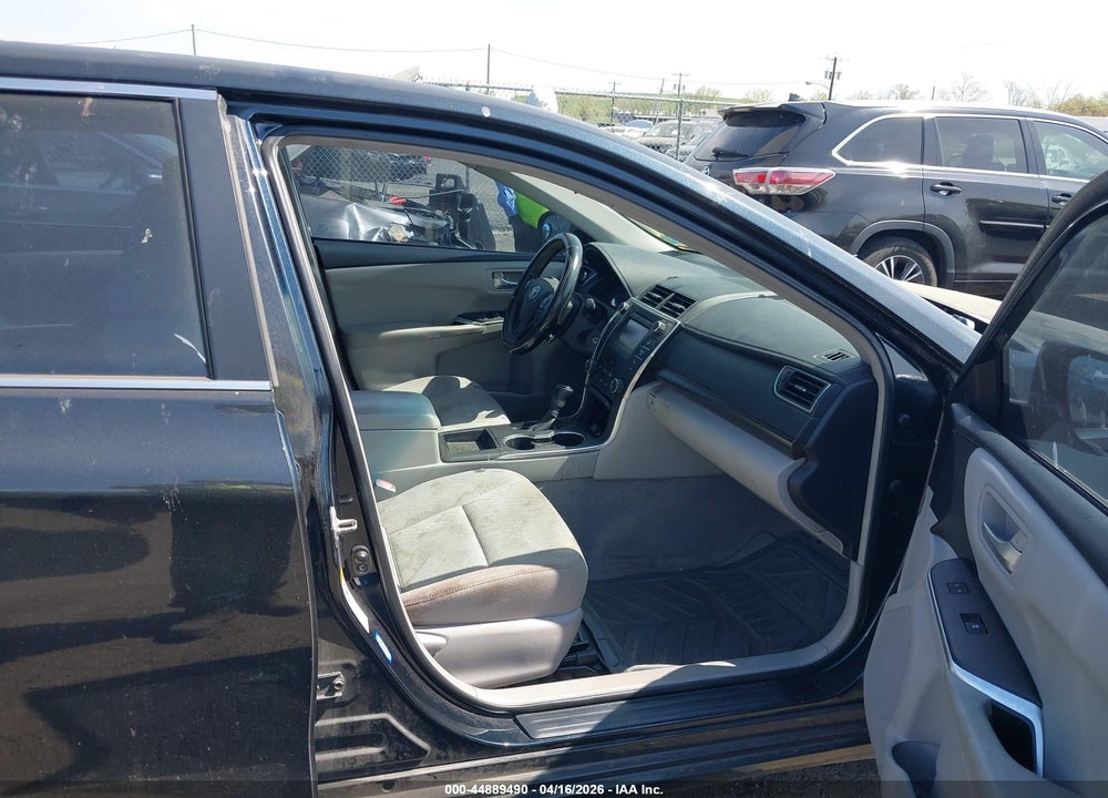 2015 TOYOTA CAMRY LE VIN: 4T4BF1FK2FR514330