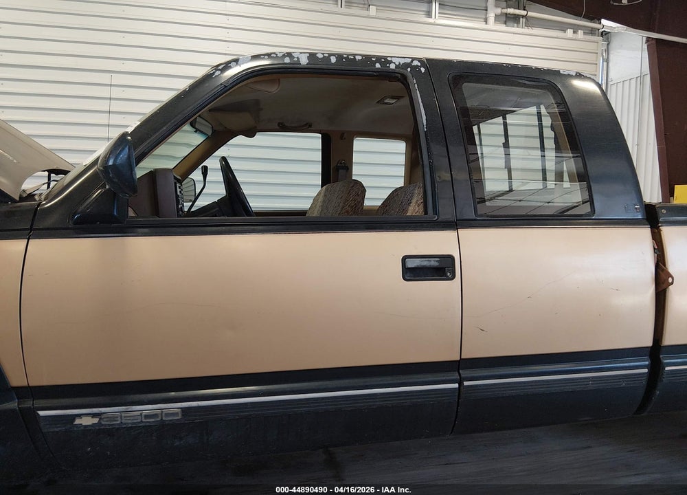 1988 CHEVROLET GMT-400 K3500 VIN: 2GCGK39K1J1290656