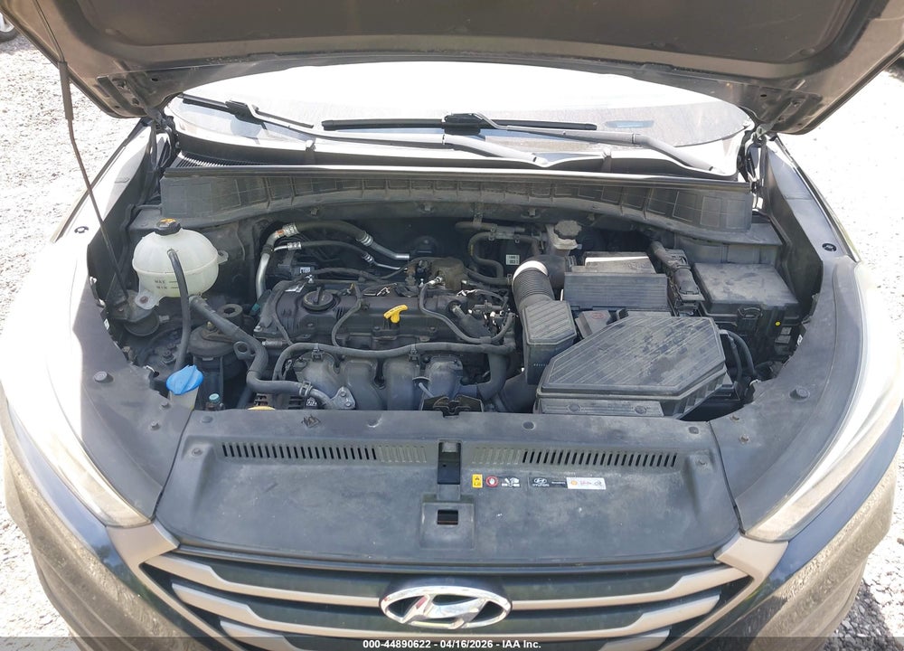 2016 HYUNDAI TUCSON SE VIN: KM8J3CA44GU221159