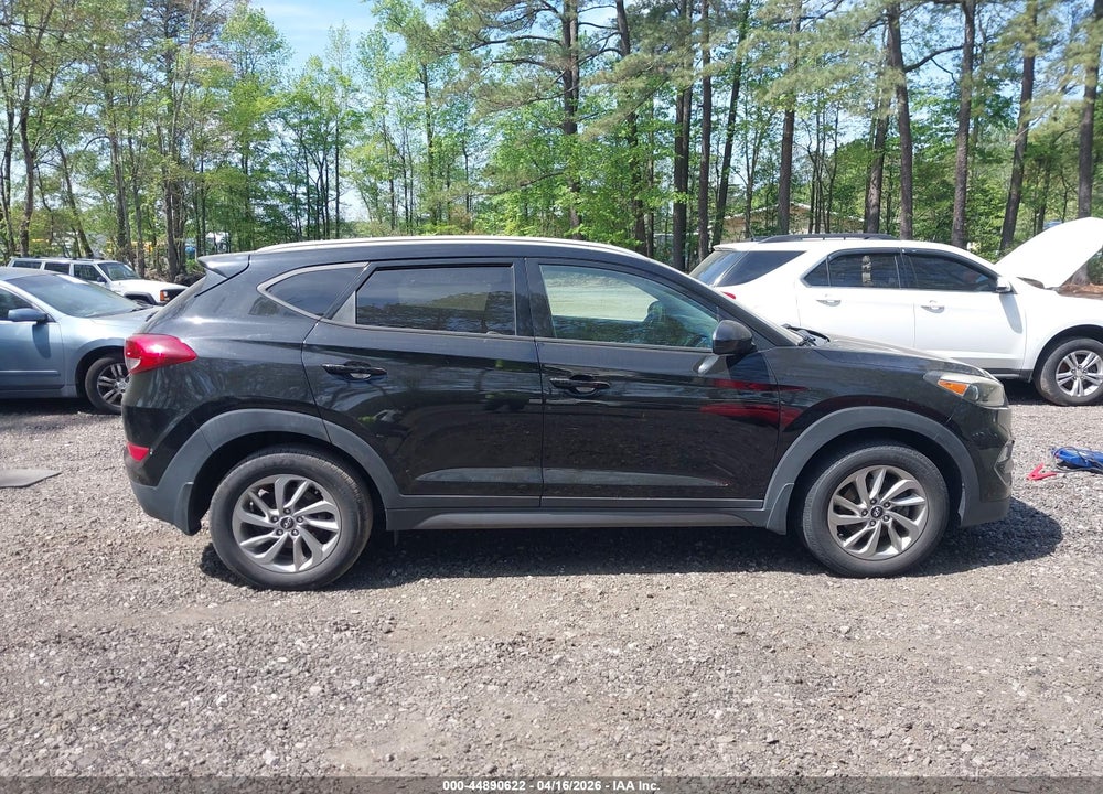 2016 HYUNDAI TUCSON SE VIN: KM8J3CA44GU221159