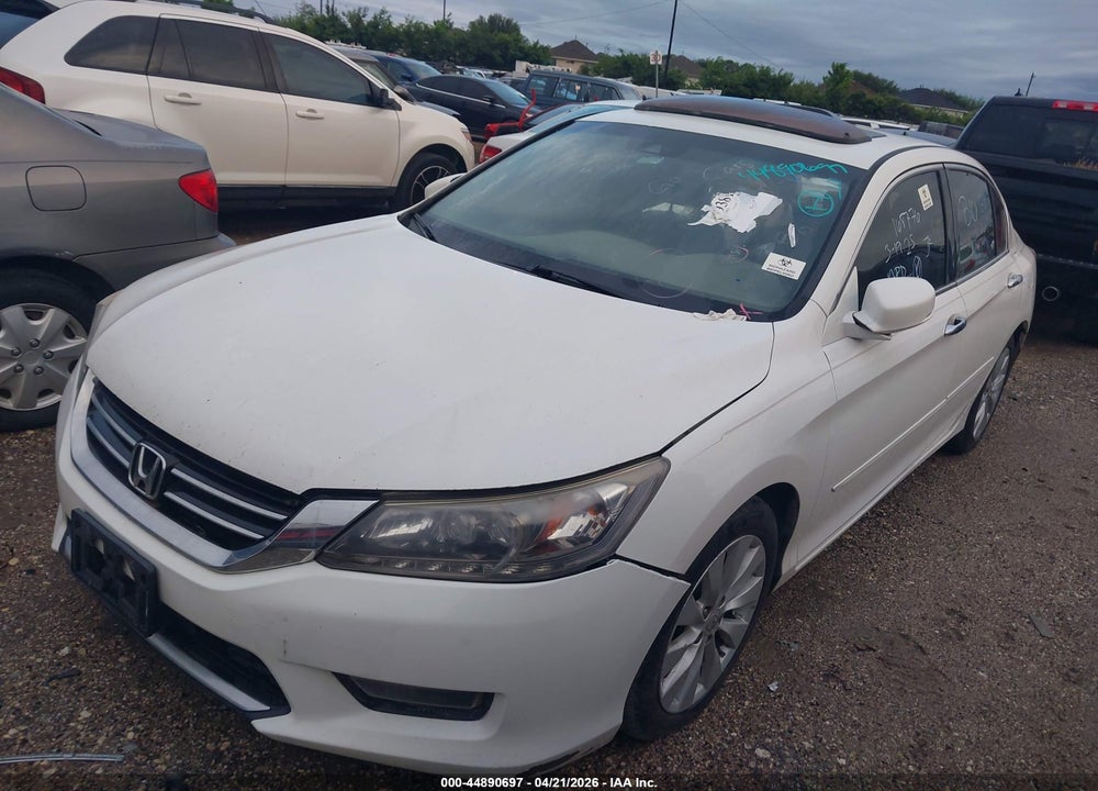 2015 HONDA ACCORD VIN: 1HGCR3F94FA004082