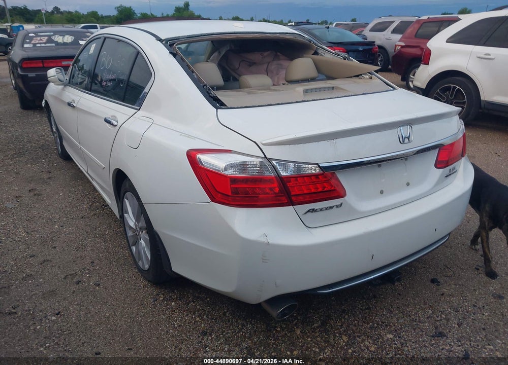 2015 HONDA ACCORD VIN: 1HGCR3F94FA004082