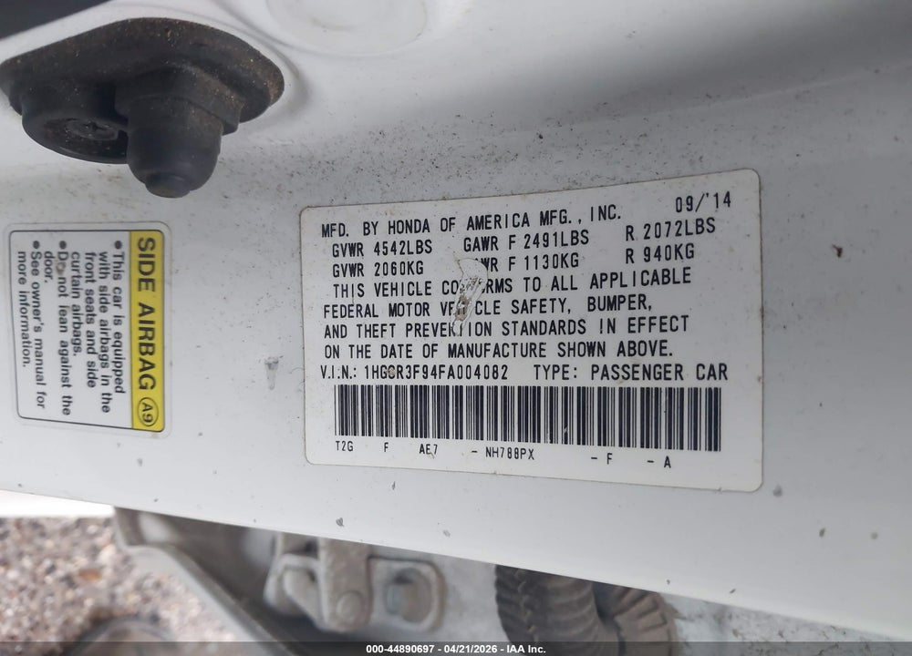 2015 HONDA ACCORD VIN: 1HGCR3F94FA004082