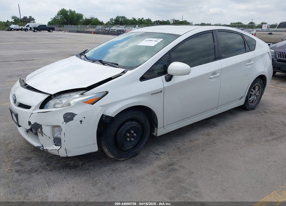 2011 TOYOTA PRIUS TWO VIN: JTDKN3DU9B0323118