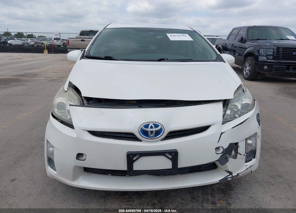 2011 TOYOTA PRIUS TWO VIN: JTDKN3DU9B0323118