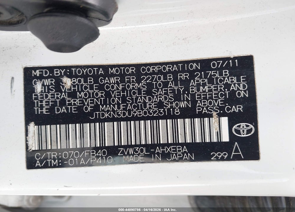 2011 TOYOTA PRIUS TWO VIN: JTDKN3DU9B0323118