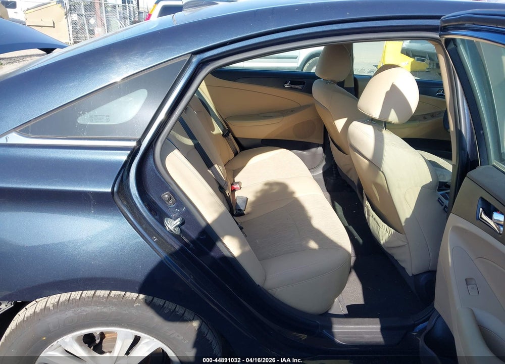 2014 HYUNDAI SONATA GLS VIN: 5NPEB4AC1EH867787