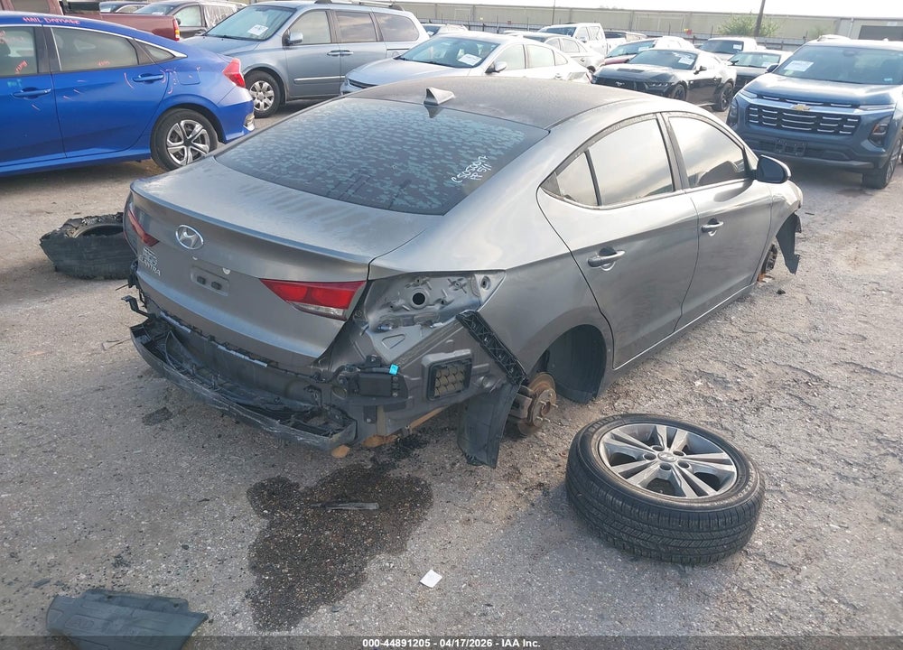 2018 HYUNDAI ELANTRA SEL VIN: 5NPD84LF1JH293817