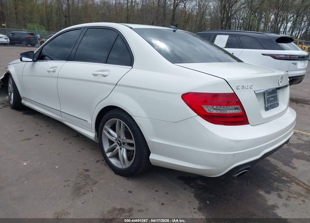 2012 MERCEDES-BENZ C 300 4MAT VIN: WDDGF8BB0CR194772