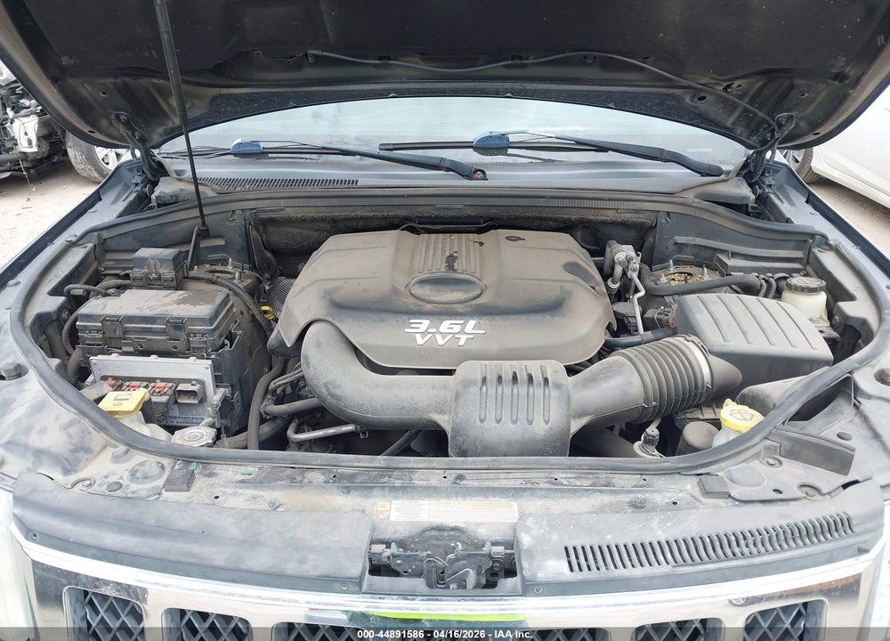 2013 JEEP GRAND CHEROKEE OVERLAND VIN: 1C4RJECG8DC588115