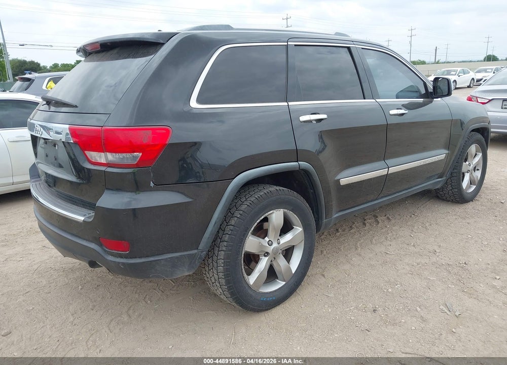 2013 JEEP GRAND CHEROKEE OVERLAND VIN: 1C4RJECG8DC588115