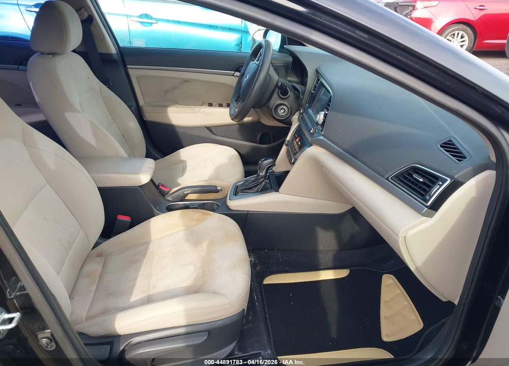2018 HYUNDAI ELANTRA SEL VIN: 5NPD84LF8JH385829