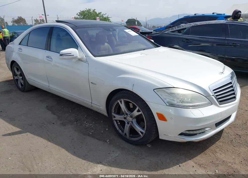 2012 MERCEDES-BENZ S 550 VIN: WDDNG7DB7CA469077