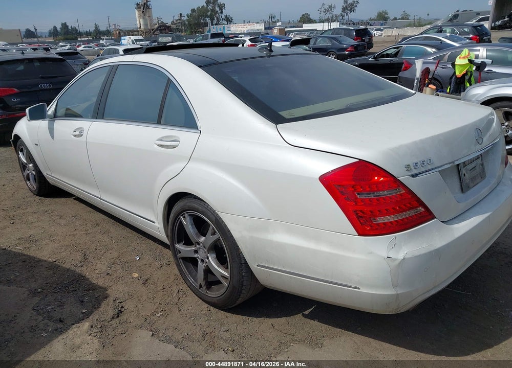2012 MERCEDES-BENZ S 550 VIN: WDDNG7DB7CA469077