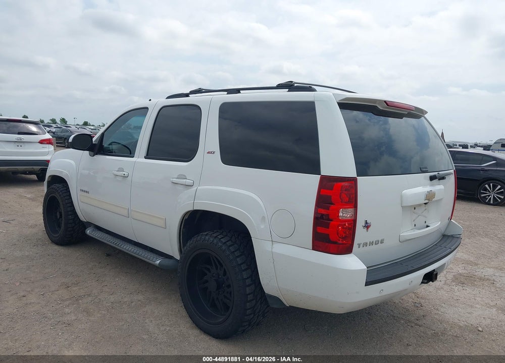 2011 CHEVROLET TAHOE LT VIN: 1GNSCBE05BR379247
