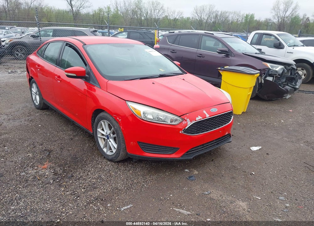 2015 FORD FOCUS SE VIN: 1FADP3F27FL325524