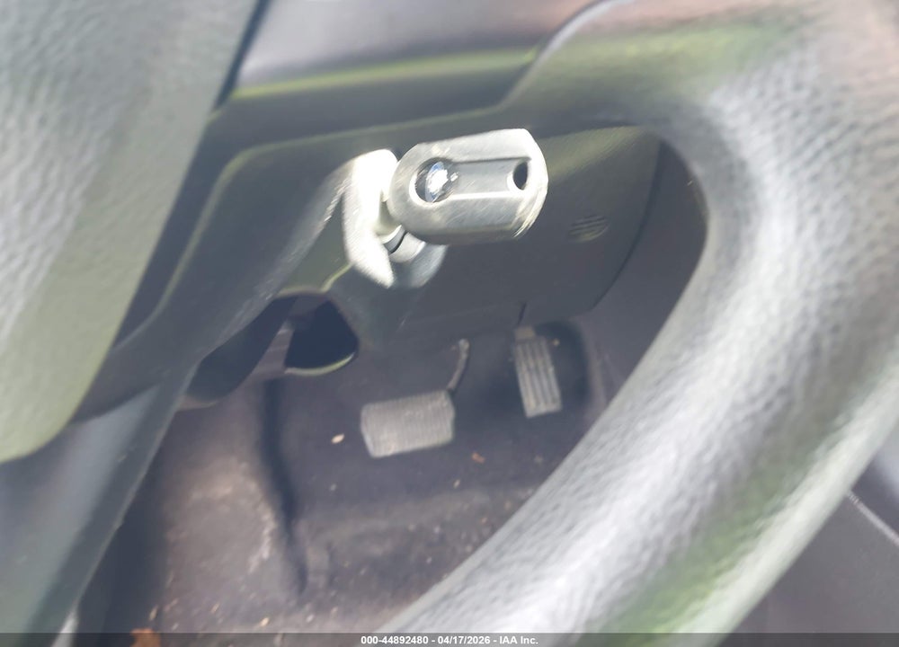 2017 FORD FOCUS SE VIN: 1FADP3F25HL289917
